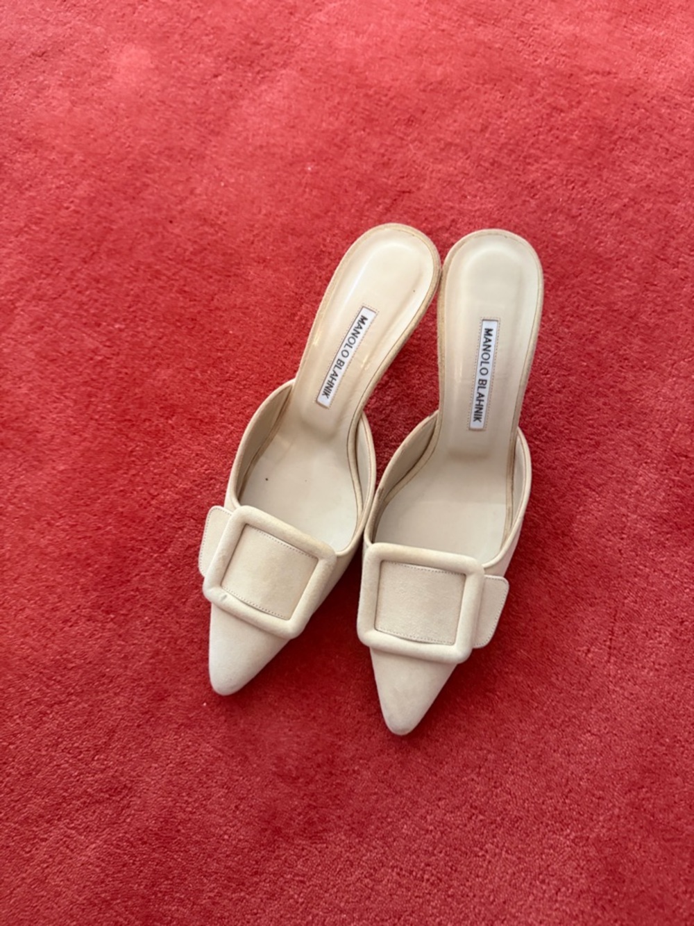 Manolo Blahnik Ivory Pointed Toe Buckle Mule